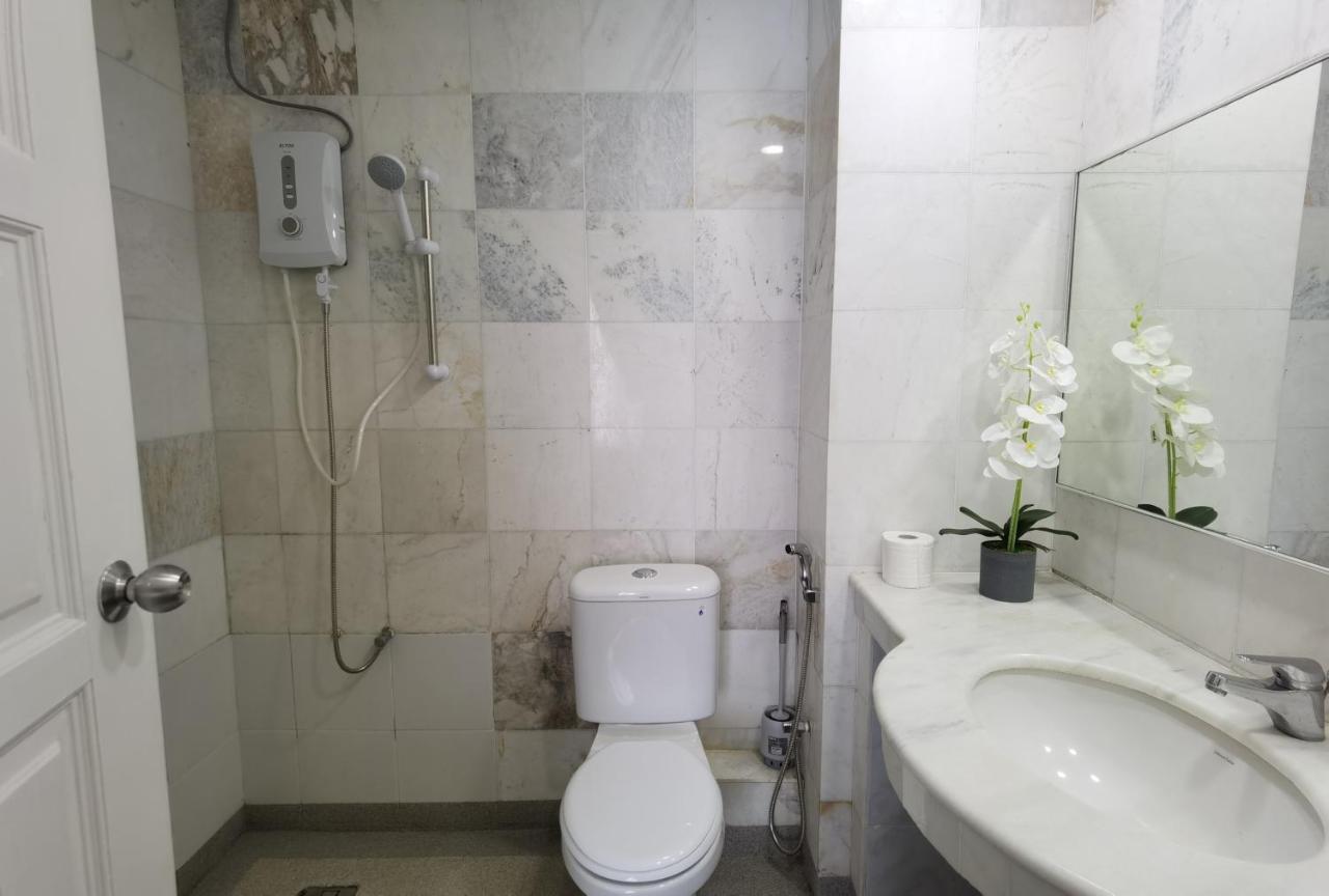 Lui Lui Comfy Condo In Great Location Kuah Luaran gambar