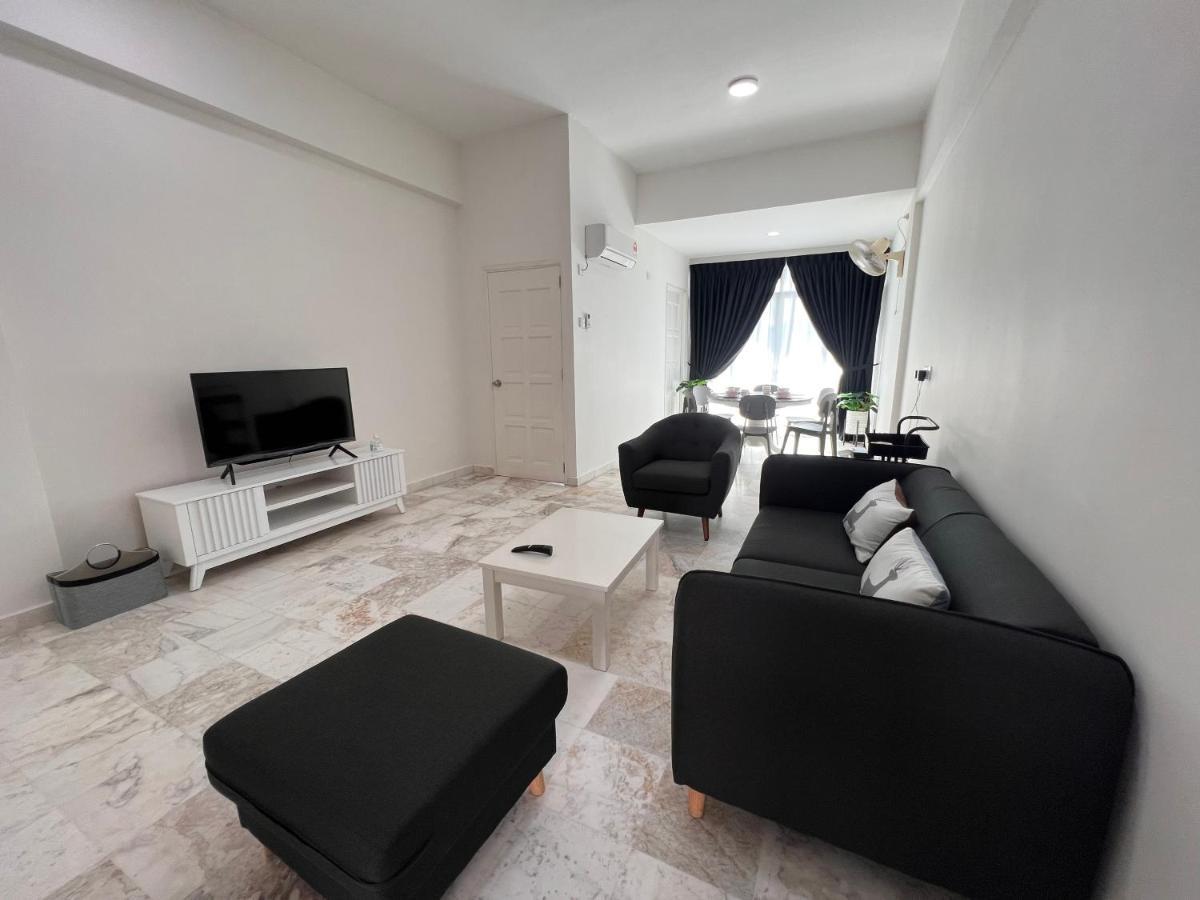 Lui Lui Comfy Condo In Great Location Kuah Luaran gambar