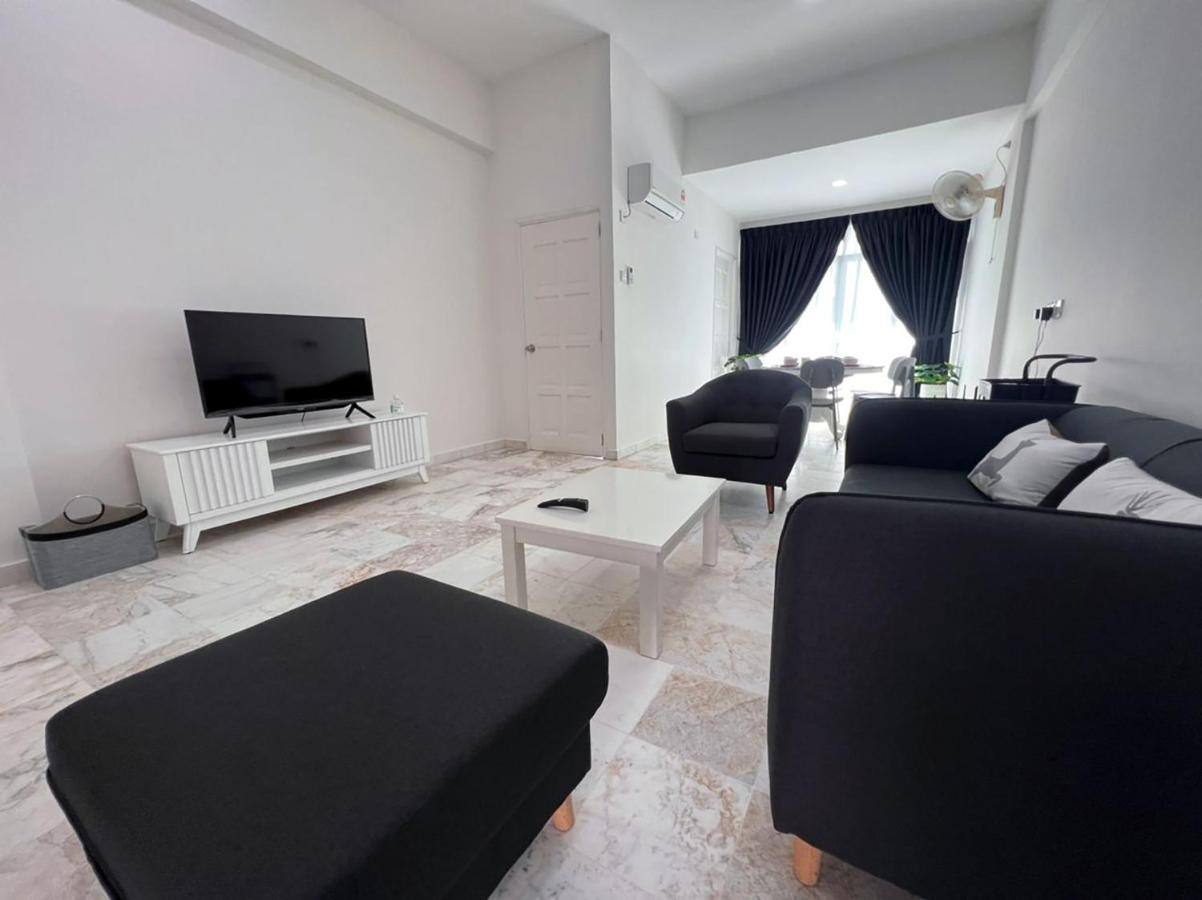 Lui Lui Comfy Condo In Great Location Kuah Luaran gambar