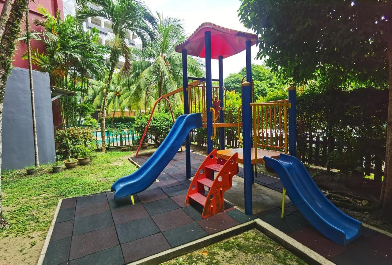 Lui Lui Comfy Condo In Great Location Kuah Luaran gambar