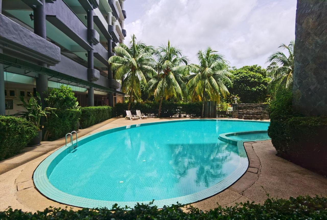 Lui Lui Comfy Condo In Great Location Kuah Luaran gambar