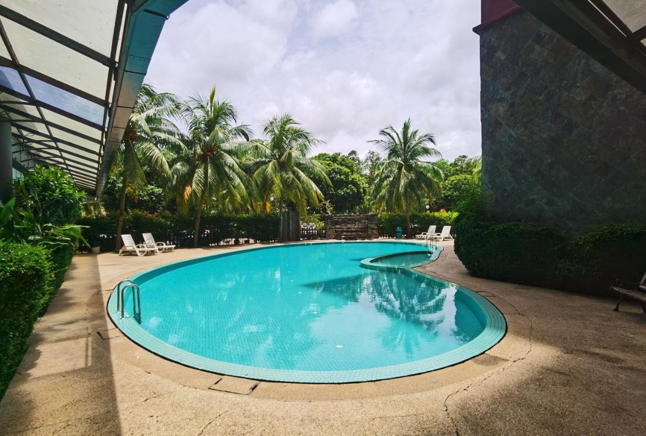 Lui Lui Comfy Condo In Great Location Kuah Luaran gambar